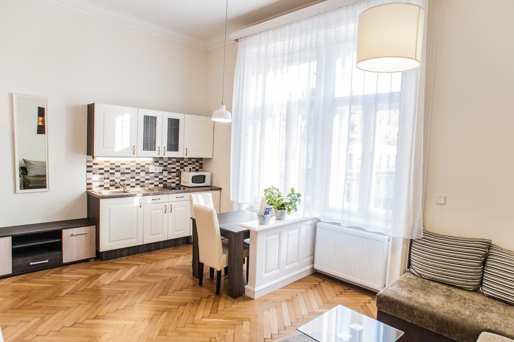 All In Apartman Budapest Ruang foto