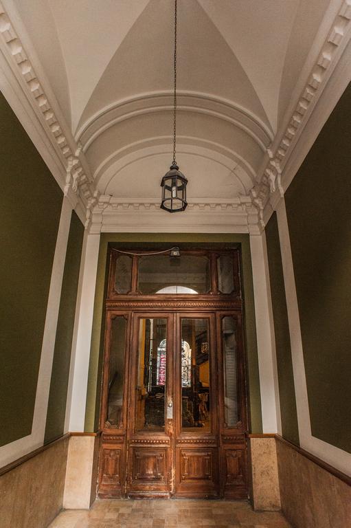 All In Apartman Budapest Bagian luar foto